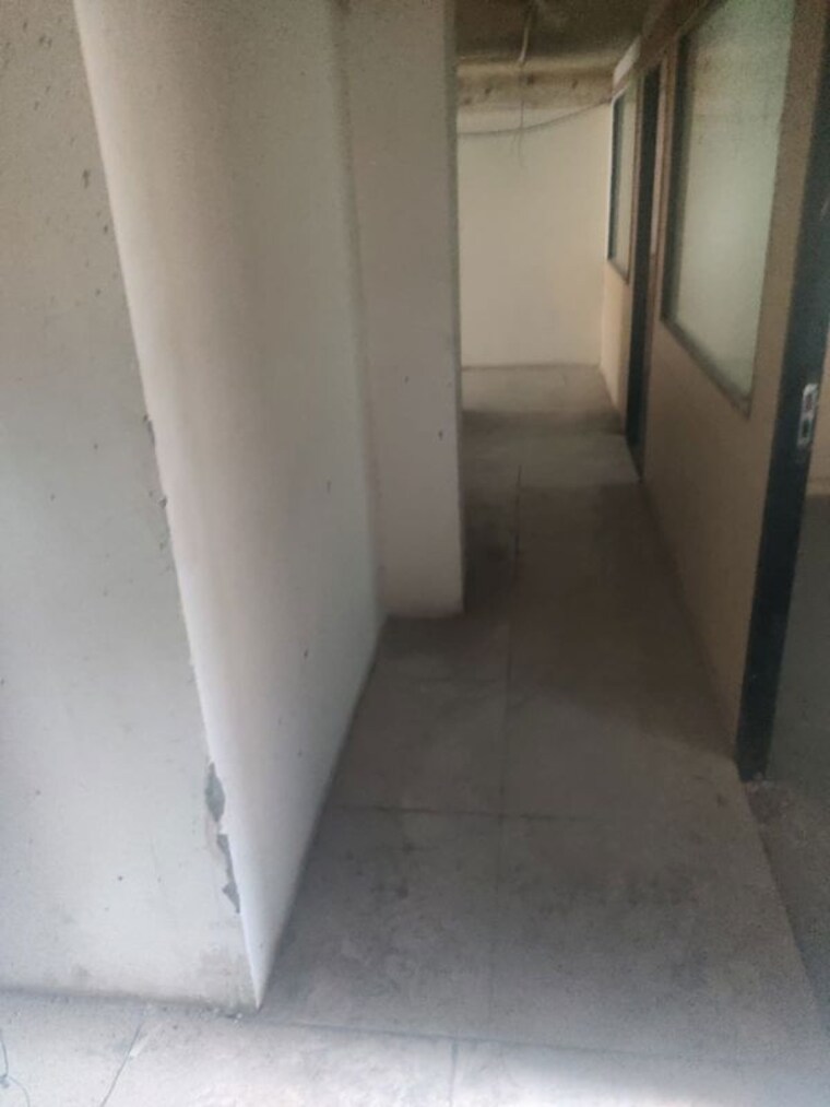 Team Area, green park Commercial Office Space 1300 Sq.Ft. In Green Park Delhi 10051359