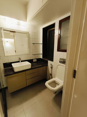 Team Area in 2 BHK Apartment at Everest Apartments Malabar Hill, Malabar Hill – for Rent