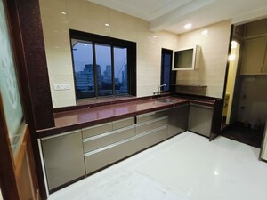 Room in 2 BHK Apartment at Everest Apartments Malabar Hill, Malabar Hill – for Rent