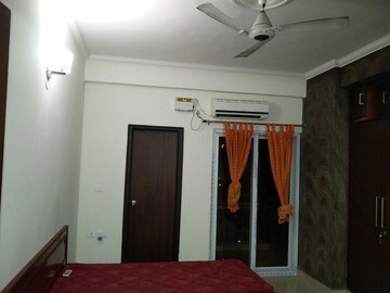 2 BHK Apartment For Rent in Arun Vihar Sector 37, Sector 37