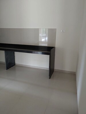 Room in 1 BHK Apartment at Skyi Songbirds, Bavdhan – for Rent