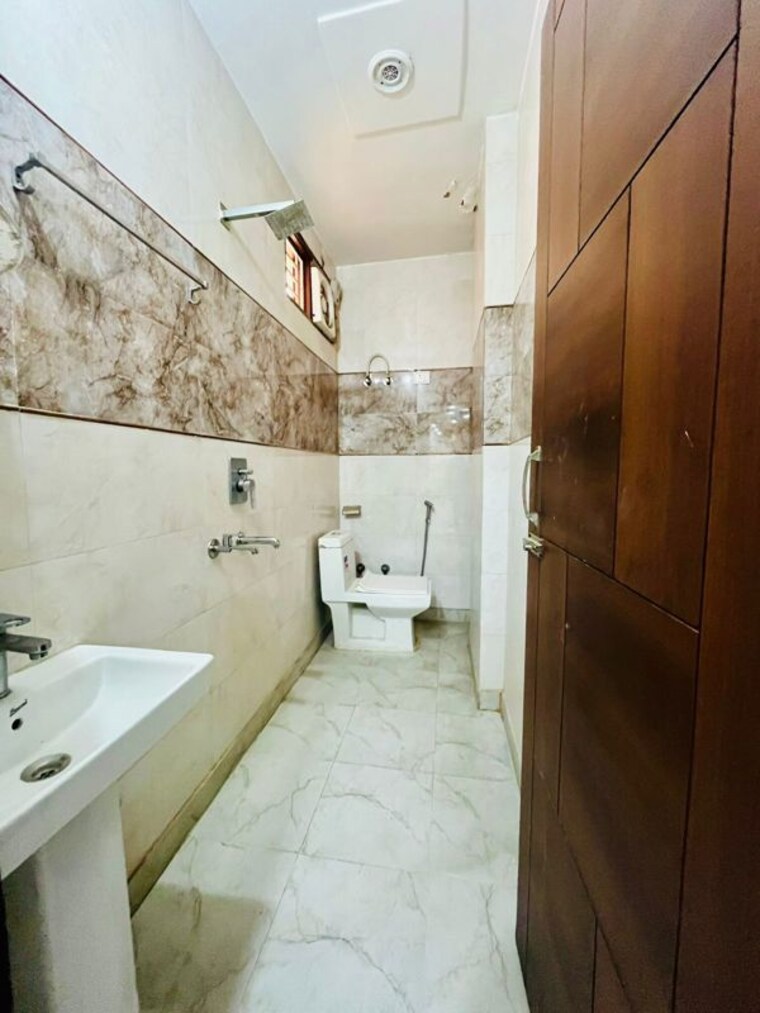 Kitchen, sector 27 dwarka 4 Bedroom 2006 Sq.Ft. Builder Floor In Sector 27 Dwarka Delhi 10051479