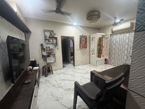 Living Room in 1.5 BHK Apartment at Saket Complex, Kalwa – for Sale