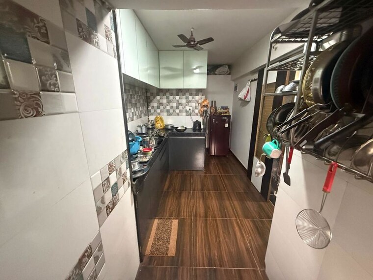 Kitchen, saket-complex 1.5 Bedroom 610 Sq.Ft. Apartment In Kalwa Thane 10051485