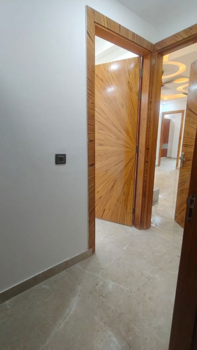 Bathroom, sector 73 2 Bedroom 1119 Sq.Ft. Builder Floor In Sector 73 Noida 10051483