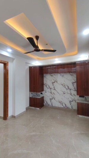 Bedroom in 2 BHK Builder Floor at Sector 73 – for Sale