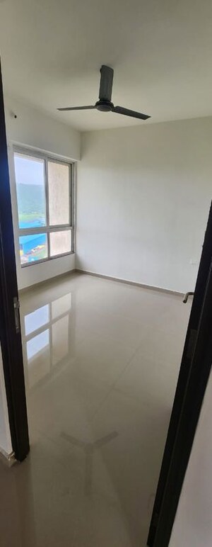 Room in 2 BHK Apartment at Godrej Emerald, Ghodbunder Road – for Rent