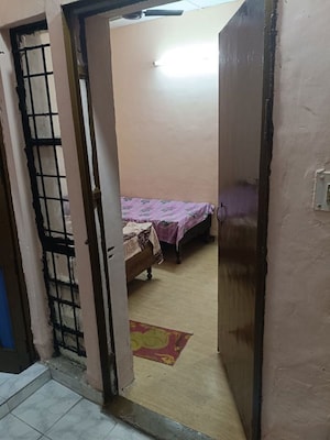 1.5 BHK Apartment For Rent in Arun Vihar Sector 37, Sector 37