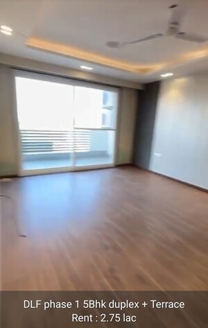 Room in 5 BHK Builder Floor at Dlf Phase I – for Rent