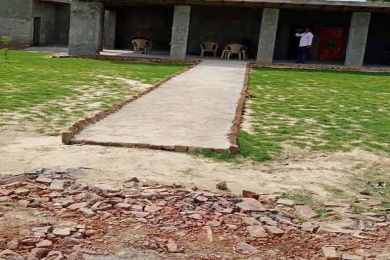 Garden, sector 63a  196 Sq.Mt. Plot In Sector 63a Noida 10051574