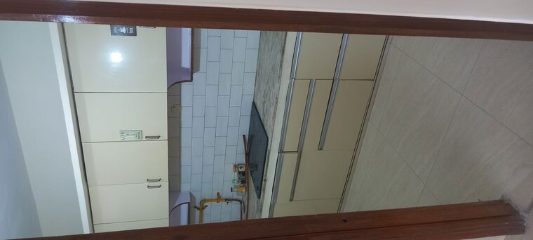 Kitchen, ip extension 3 Bedroom 1400 Sq.Ft. Apartment In Ip Extension Delhi 10051604