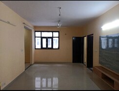 3 BHK + Servant Room Apartment For Rent in BPTP Park Grandeura