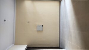 Room in 3 BHK Apartment at Assotech Windsor Court, Sector 78 – for Rent