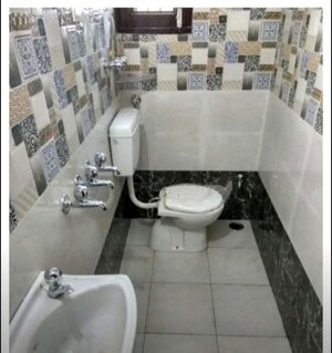 Master Bedroom in 2 BHK Builder Floor at Sector 47 – for Rent