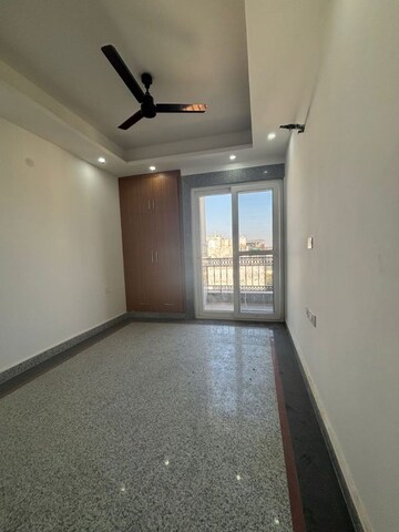 Room in 3 BHK Apartment at Freedom Fighters Enclave – for Rent