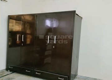 Room in 3 BHK Builder Floor at Sector 40 – for Rent