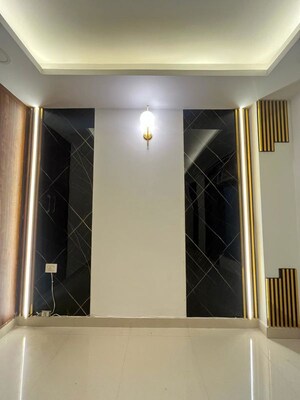 Furnished Amenities in 3 BHK Builder Floor at Saket – for Rent