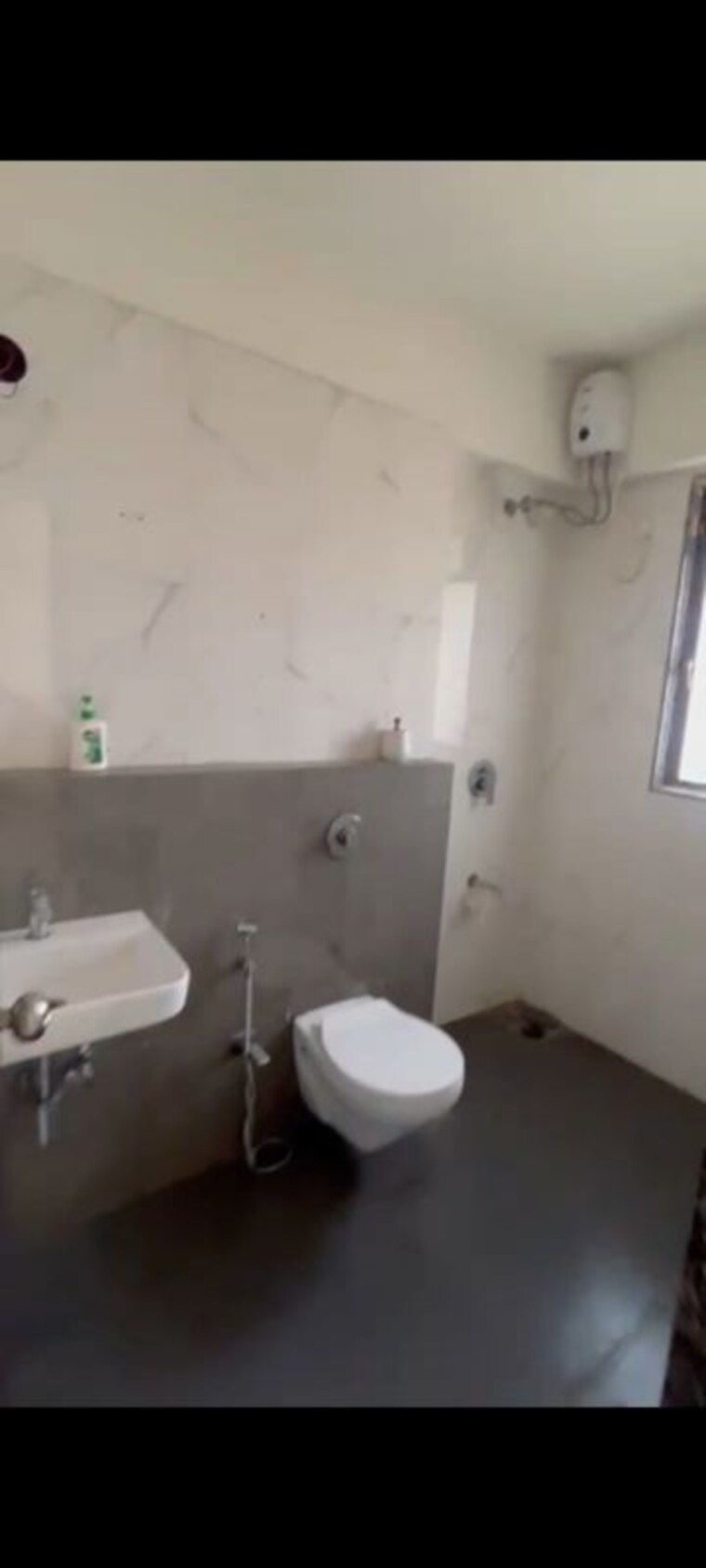 Bathroom, versova 2 Bedroom 620 Sq.Ft. Apartment In Versova Mumbai 10051872