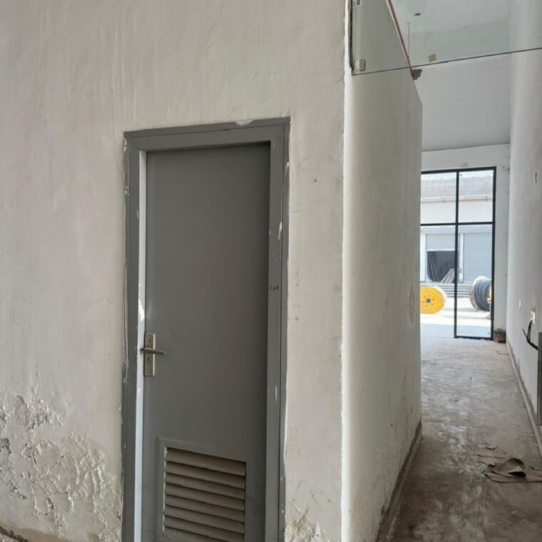 undefined, aerocity Commercial Shop 540 Sq.Ft. In Aerocity Mohali 10051860