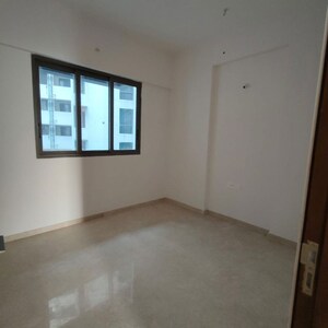 Room in 3 BHK Apartment at Adani Ten BKC, Gandhi Nagar – for Rent