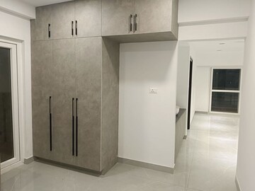 Room in 3 BHK Apartment at RNP 1, Kondapur – for Rent