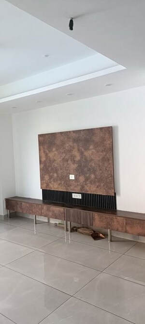 Furnished Amenities in 2 BHK Builder Floor at Palam Vihar – for Rent