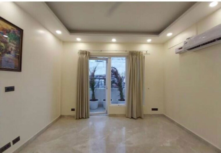 Room, green park 3 Bedroom 1300 Sq.Ft. Builder Floor In Green Park Delhi 10051956