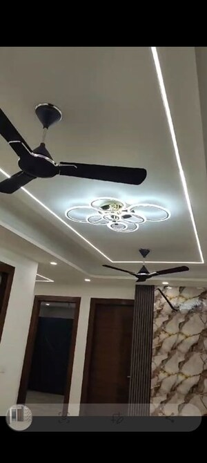 Furnished Amenities in 3.5 BHK Builder Floor at Sector 104 – for Sale