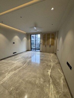 5 BHK Independent House For Sale in Chirag Enclave
