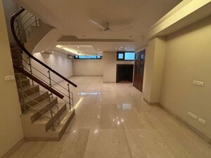  5 BHK Independent House at Chirag Enclave – for Sale