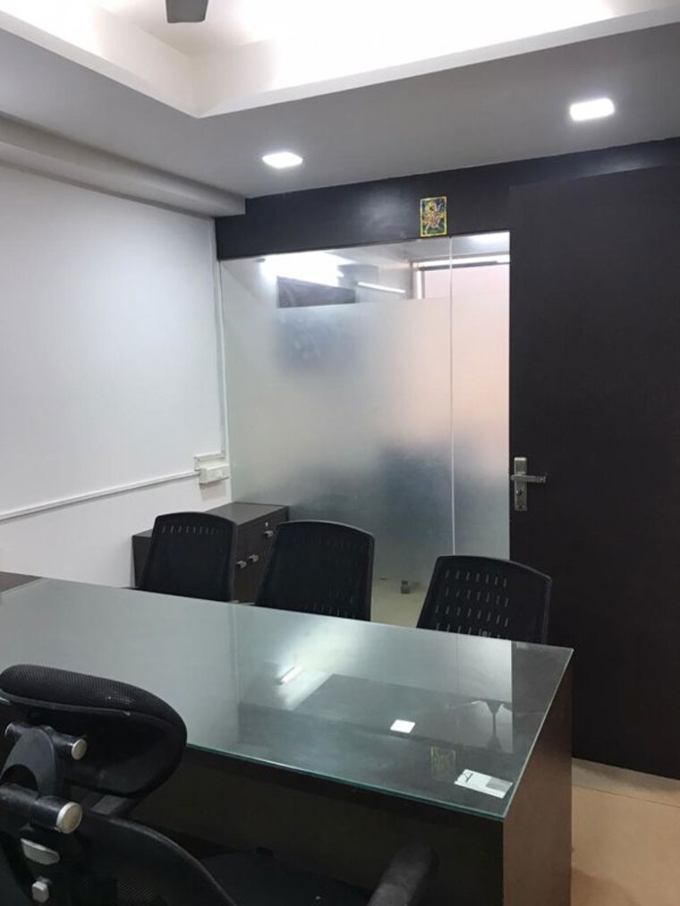 Team Area, thaltej Commercial Office Space 885 Sq.Ft. In Thaltej Ahmedabad 10051971