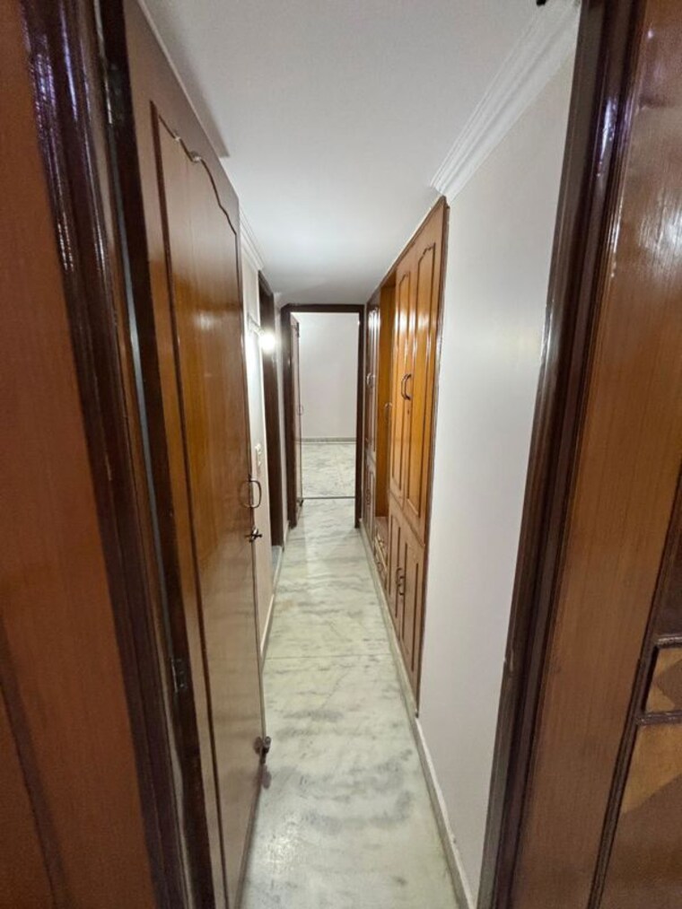 undefined, sector 28 2 Bedroom 250 Sq.Yd. Builder Floor In Sector 28 Faridabad 10052048