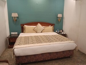 4 BHK Apartment For Sale in Dwarka