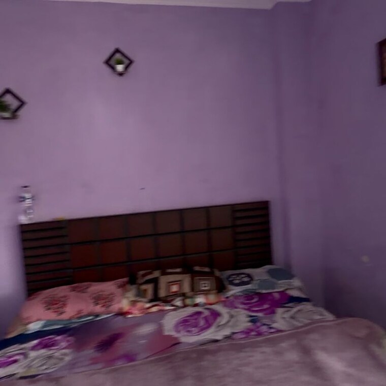 Bedroom, dwarka mor 2 Bedroom 66 Sq.Yd. Builder Floor In Dwarka Mor Delhi 10052120