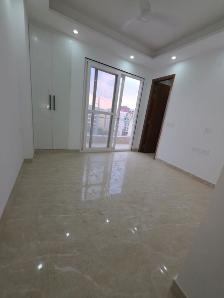 Room, freedom fighters enclave 2 Bedroom 1100 Sq.Ft. Builder Floor In Freedom Fighters Enclave Delhi 10052124