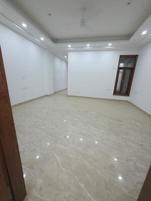 Room in 2 BHK Builder Floor at Freedom Fighters Enclave – for Rent