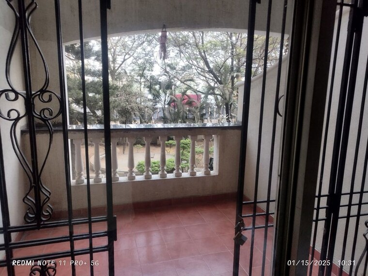 Balcony, magarpatta city 3 Bedroom 1300 Sq.Ft. Apartment In Magarpatta City Pune 10052145