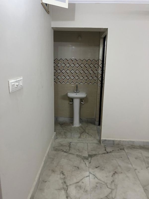 3 BHK Apartment For Rent in Sector 14 Dwarka