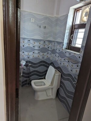 Bathroom in 1 BHK Builder Floor at Ansal Plaza Sector-23, Sector 23 – for Rent