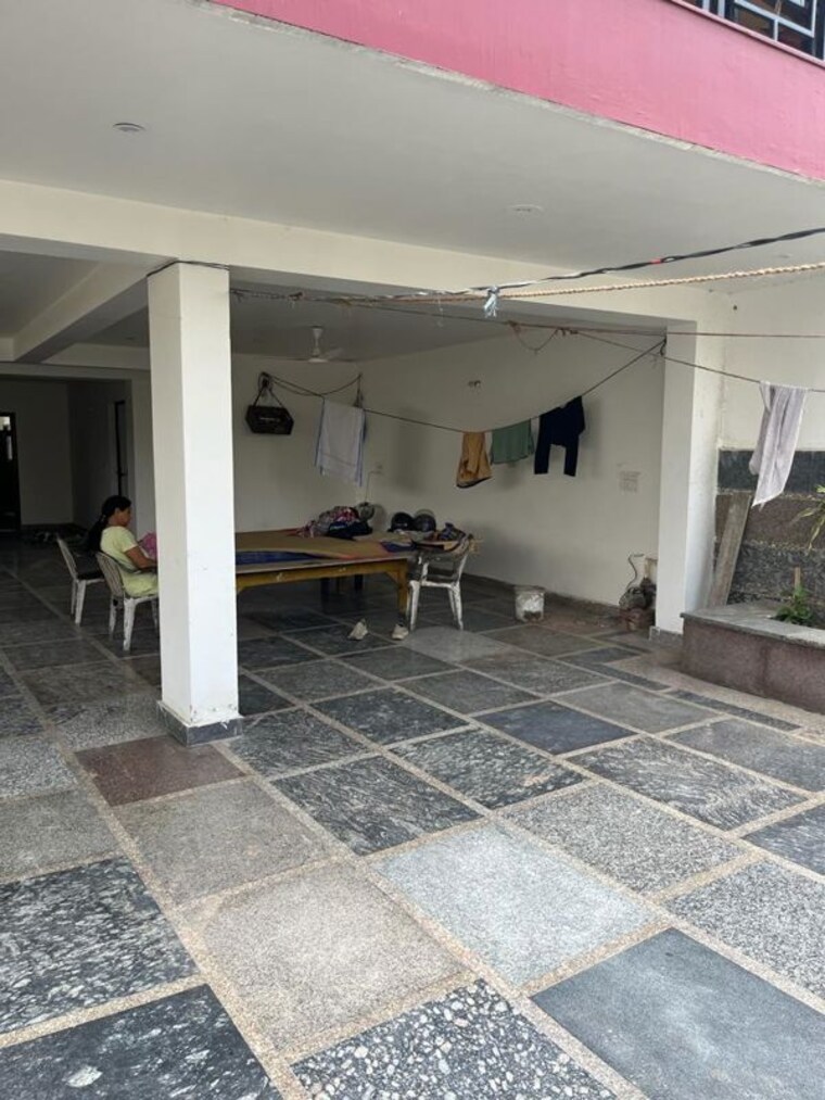 undefined, parklands 4 Bedroom 350 Sq.Yd. Builder Floor In Sector 85 Faridabad 10052168