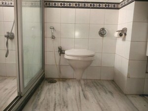 Bathroom in 3 BHK Apartment at Jolly Maker Apartment, Cuffe Parade – for Rent
