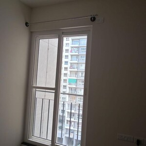 Room in 2 BHK Apartment at Puravankara Purva Zenium, Hosahalli – for Rent