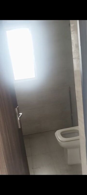 Room in 2 BHK Apartment at Hawelia Valencia Square, Sector 1 Greater Noida – for Rent