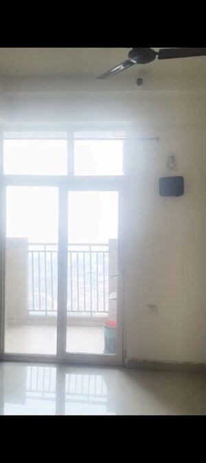 Room in 2 BHK Apartment at Hawelia Valencia Square, Sector 1 Greater Noida – for Rent