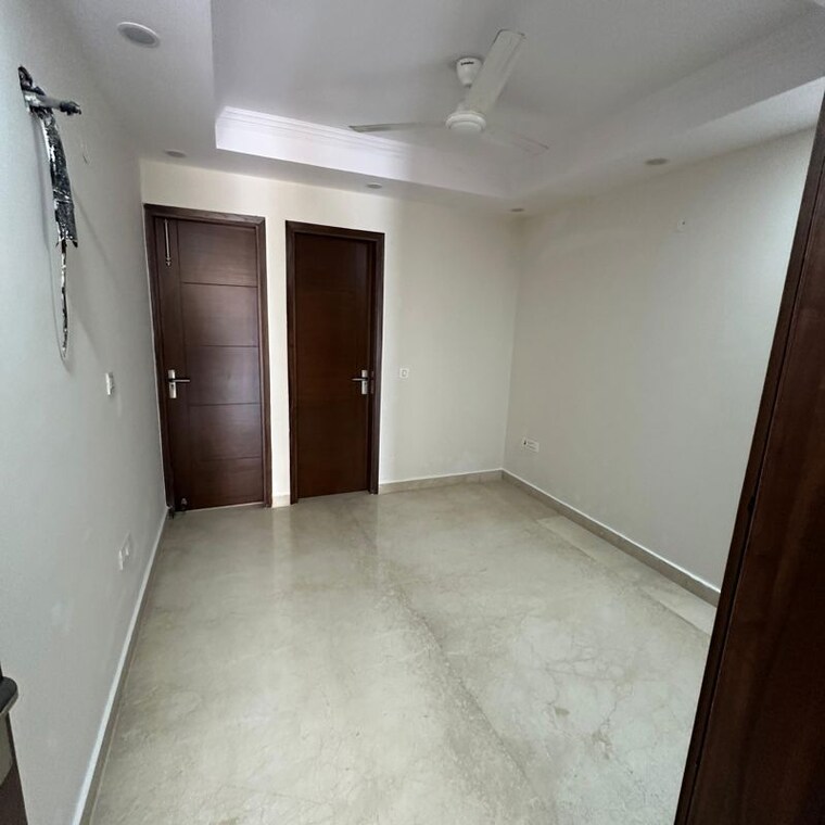 Room, new rajinder nagar 3 Bedroom 125 Sq.Yd. Builder Floor In New Rajinder Nagar Delhi 10052186