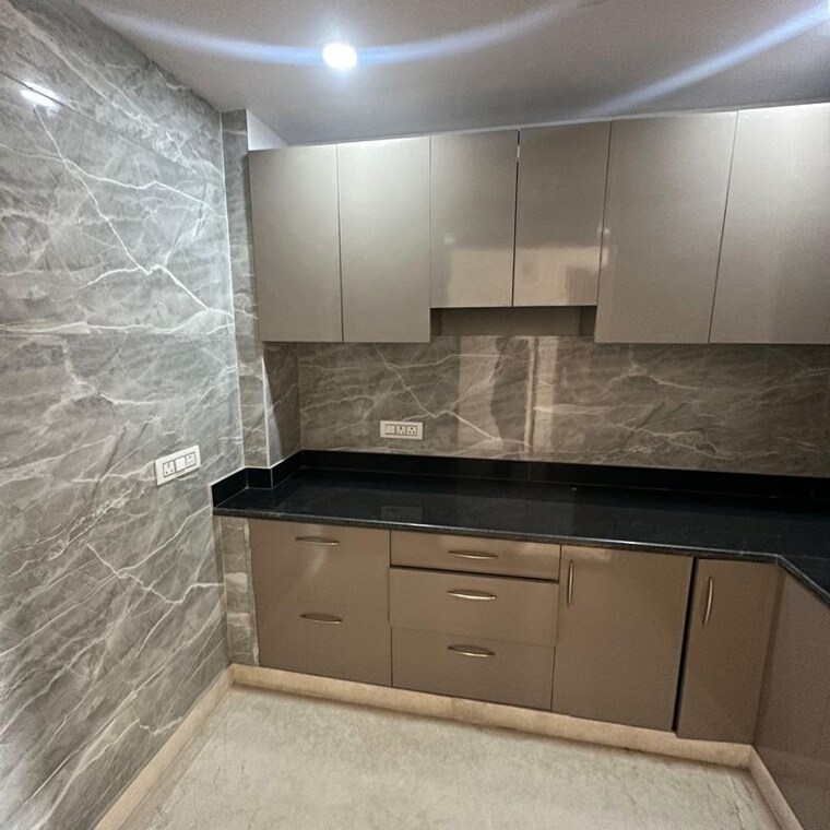 Kitchen, new rajinder nagar 3 Bedroom 125 Sq.Yd. Builder Floor In New Rajinder Nagar Delhi 10052186