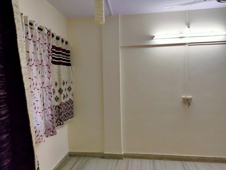 Bathroom, sachin-chs 2 Bedroom 650 Sq.Ft. Apartment In Andheri West Mumbai 10052192
