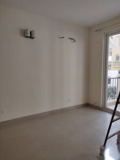 3.5 BHK + Servant Room,Study Room Apartment For Rent in Emaar Emerald Floors Premier