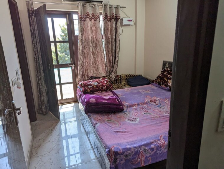 Bedroom, ansal-plaza-gurgaon 6 Bedroom 66 Sq.Yd. Independent House In Palam Vihar Gurgaon 10052353