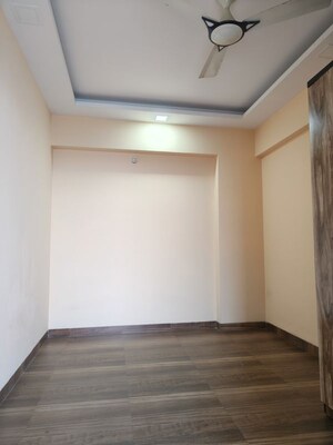 Room in 2 BHK Apartment at Juhi Lawns, Seawoods – for Rent